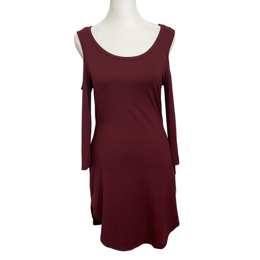 NWT--Wishful Park Long Sleeve Dress -- Size Medium -- Shoulderless